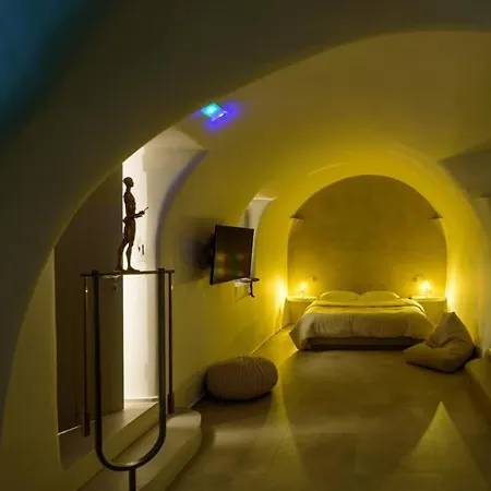 Treasures Art Apartment